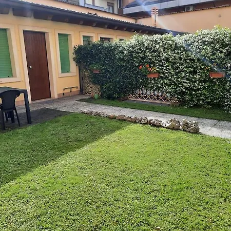La Casa Di Davide Con Giardino E Garage Apartment Verona
