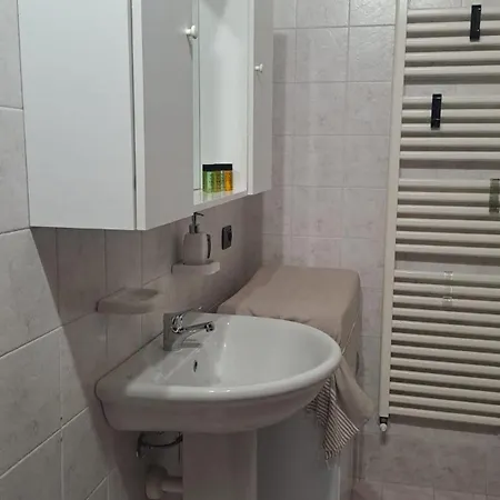 La Casa Di Davide Con Giardino E Garage *