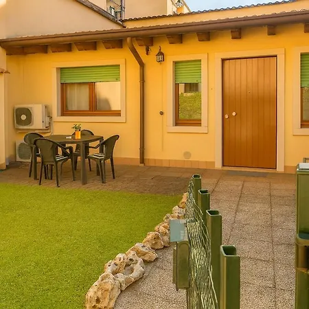 Daire La Casa Di Davide Con Giardino E Garage *