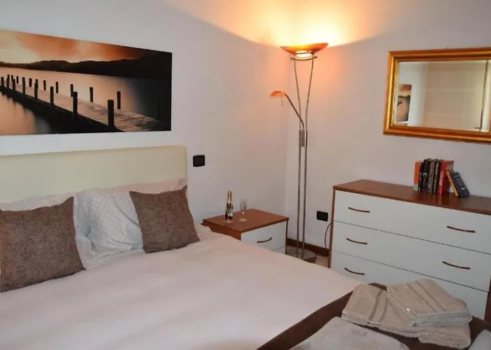 La Casa Di Davide Con Giardino E Garage