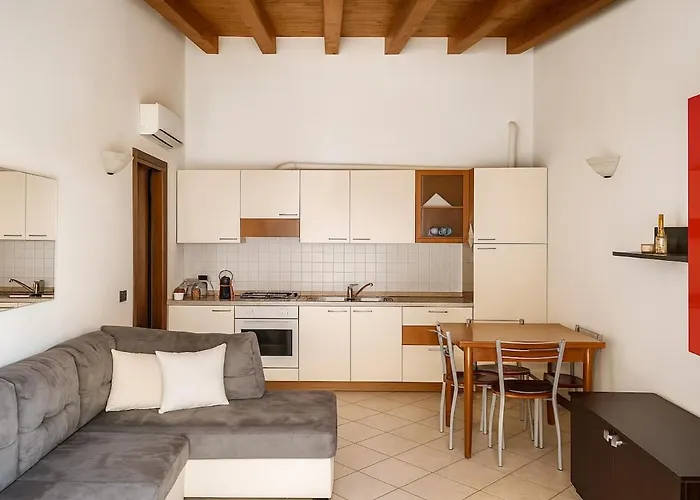 La Casa Di Davide Con Giardino E Garage דירה ורונה