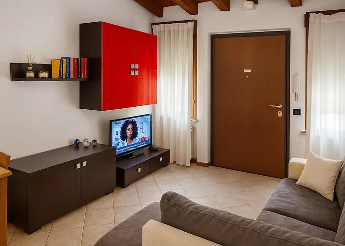 דירה La Casa Di Davide Con Giardino E Garage