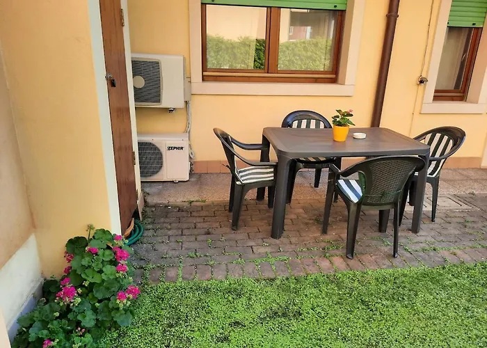 La Casa Di Davide Con Giardino E Garage דירה